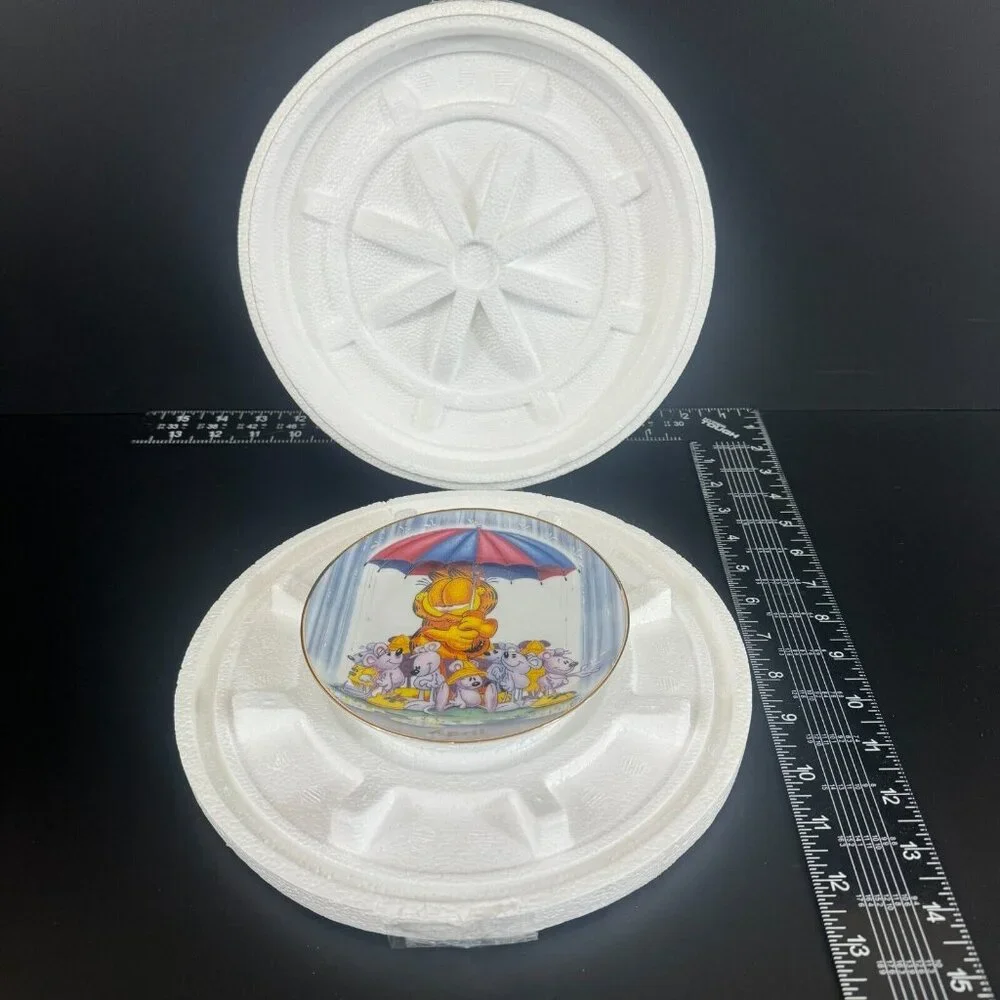 Danbury Mint Garfield April Showers Calendar Plate Jim Davis 1987 A647 Vintage